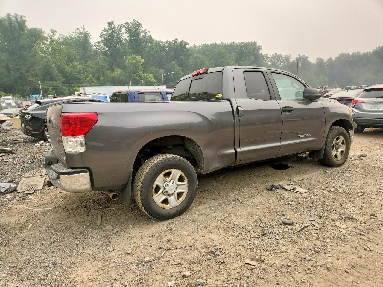 2013 TOYOTA TUNDRA