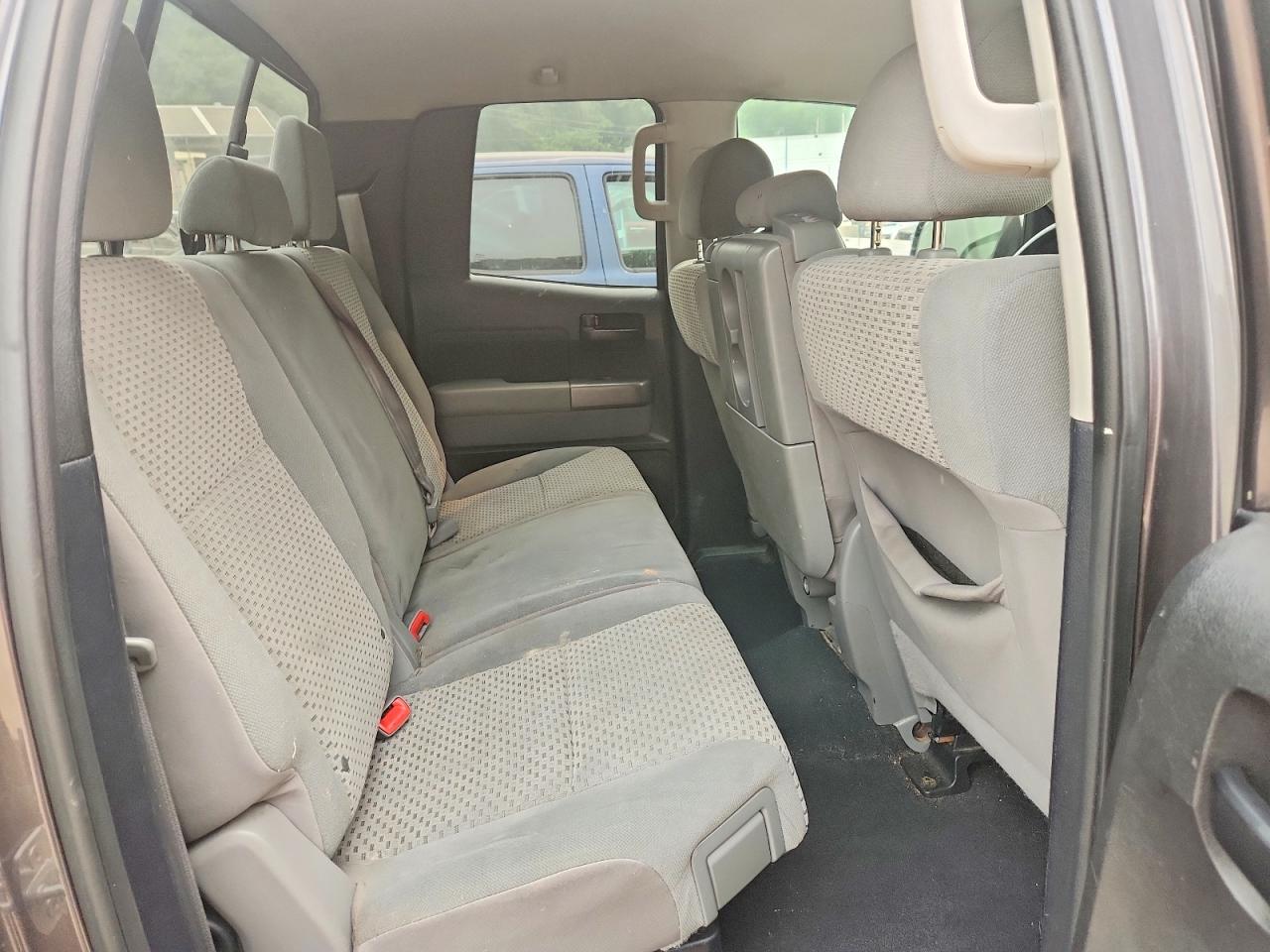2013 TOYOTA TUNDRA