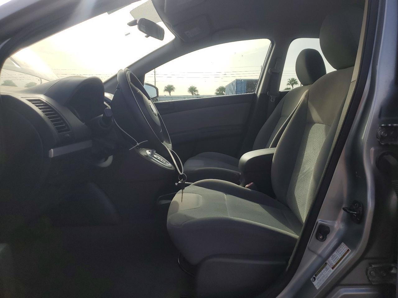 2010 NISSAN SENTRA