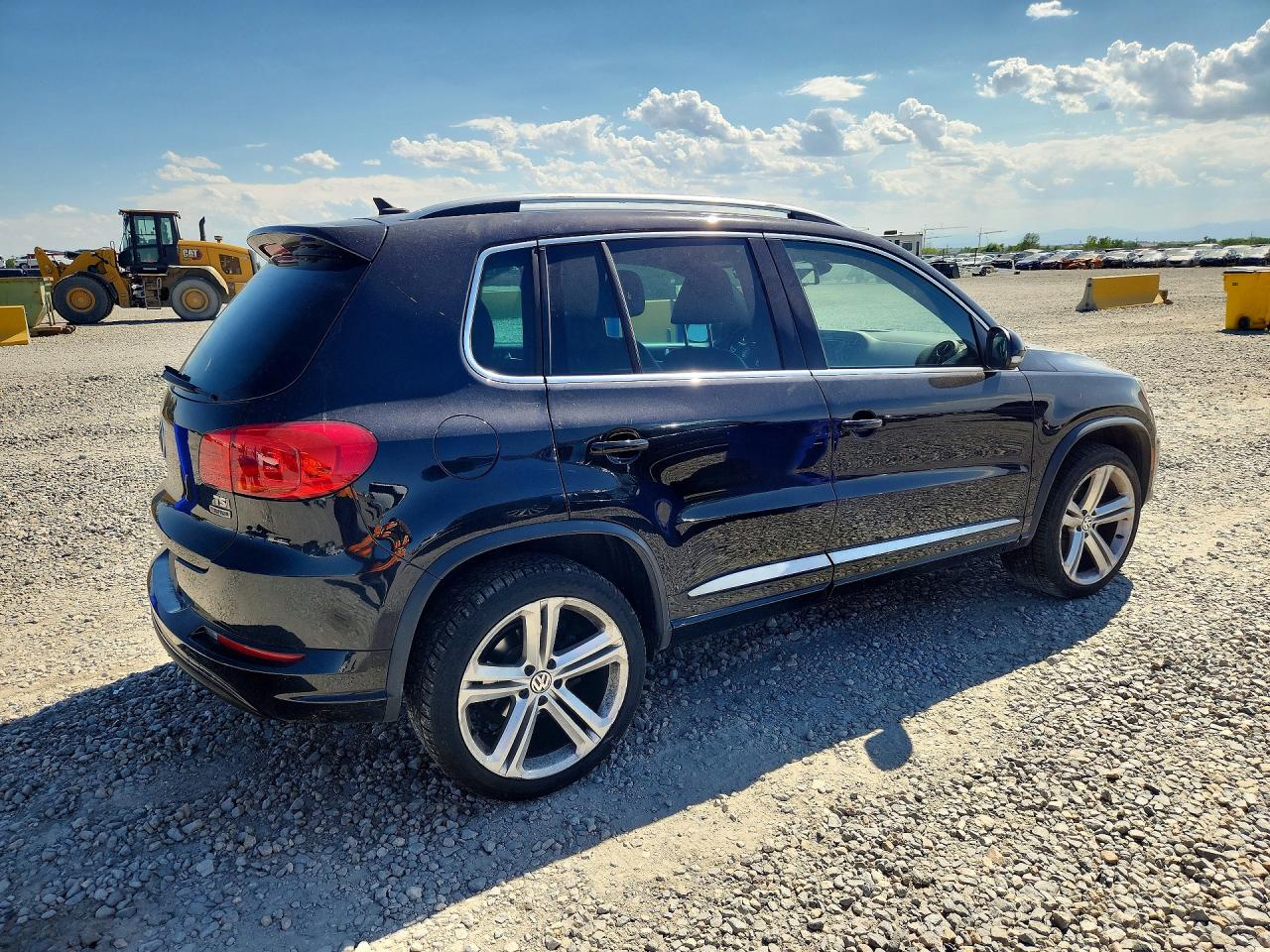 2016 VOLKSWAGEN TIGUAN