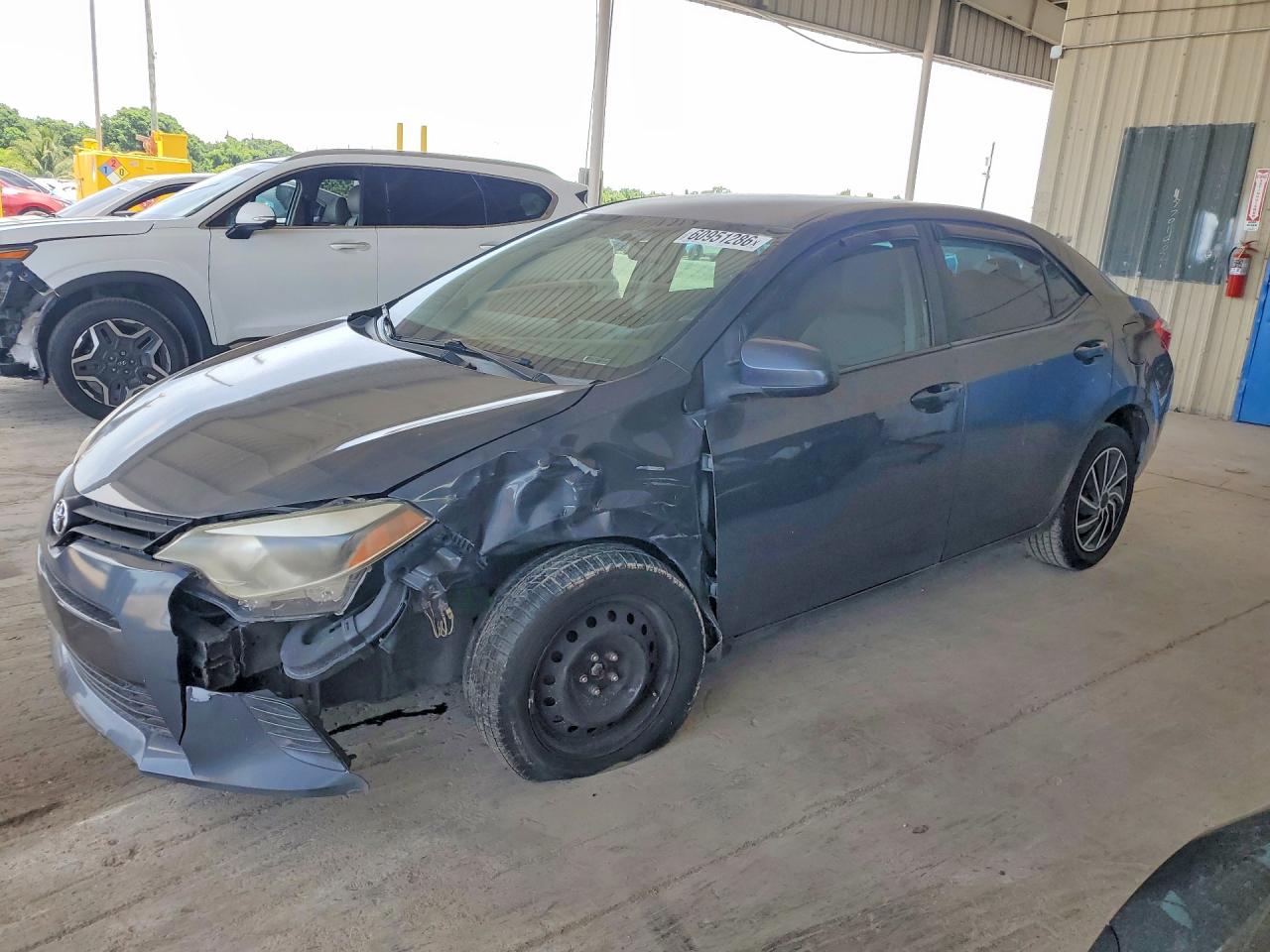 2016 TOYOTA COROLLA