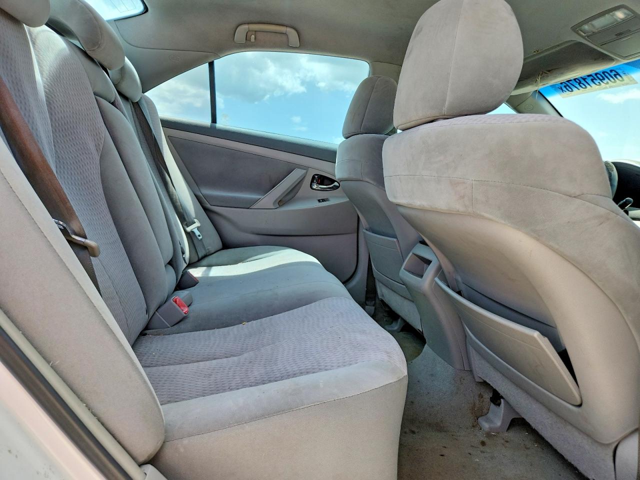 2011 TOYOTA CAMRY