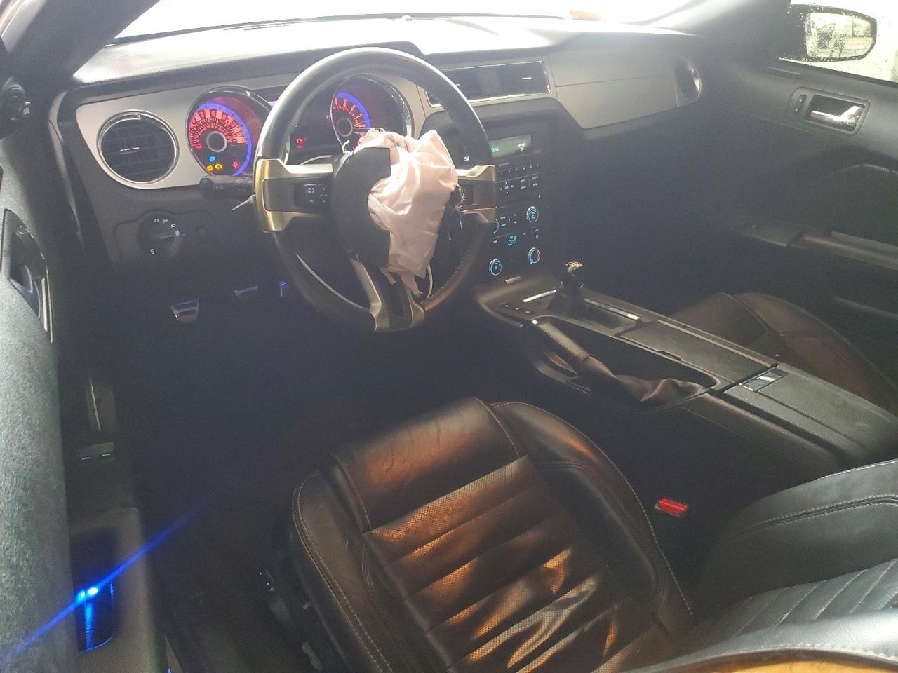 2013 FORD MUSTANG
