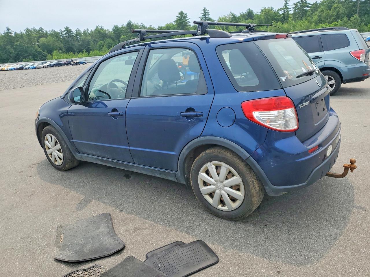 2011 SUZUKI SX4