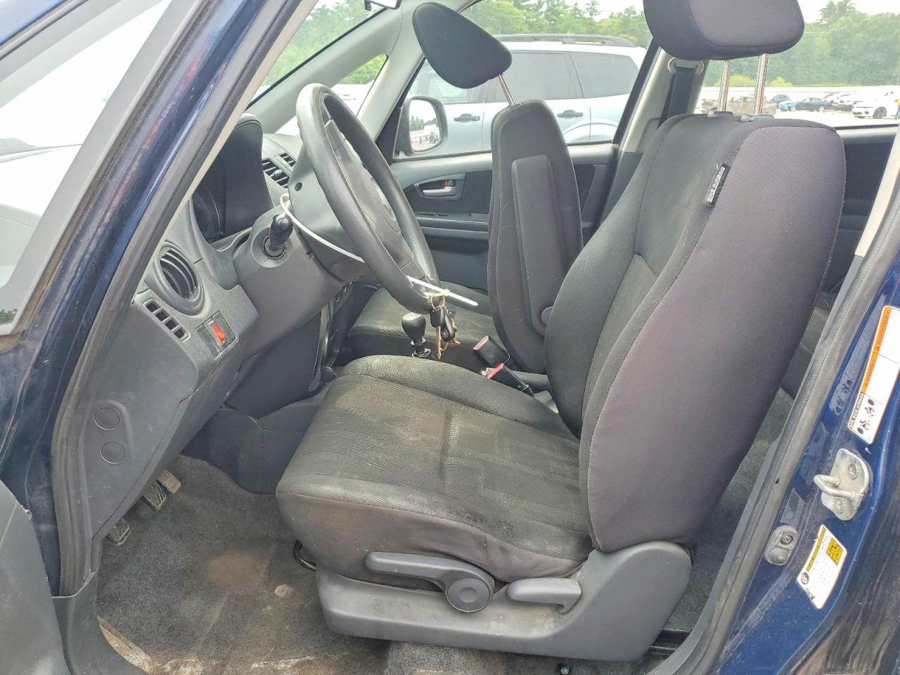 2011 SUZUKI SX4