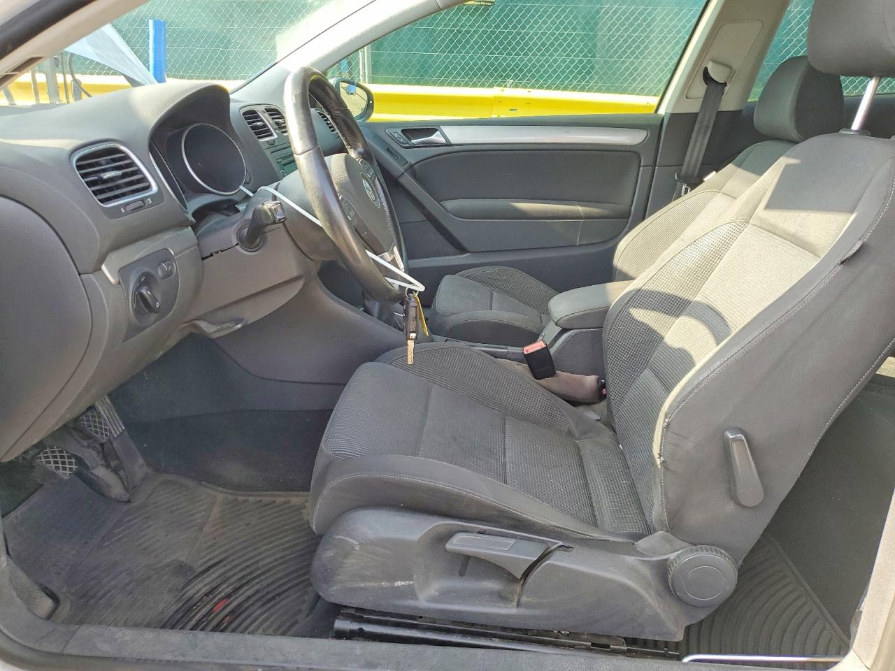 2012 VOLKSWAGEN GOLF