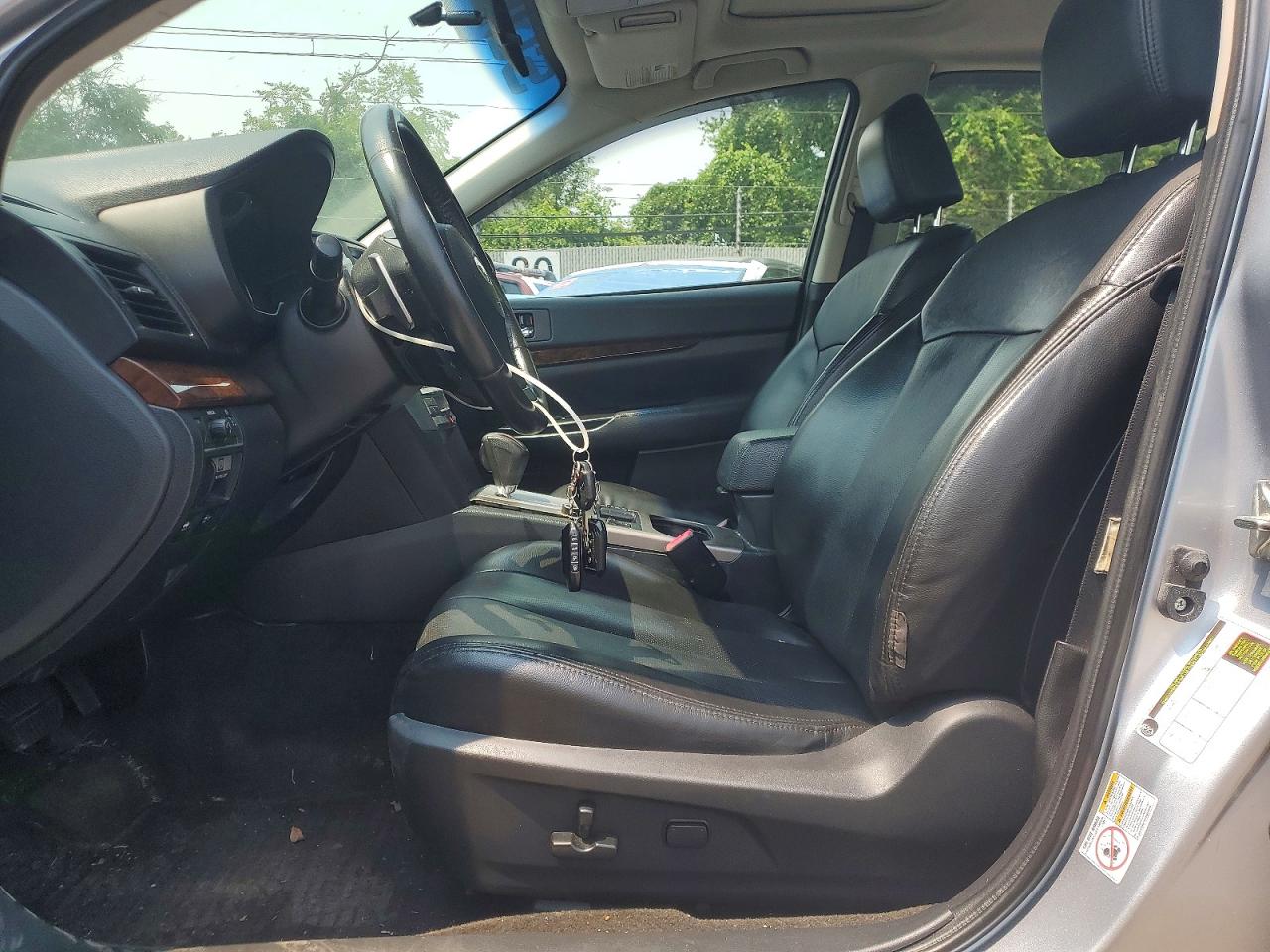 2013 SUBARU LEGACY