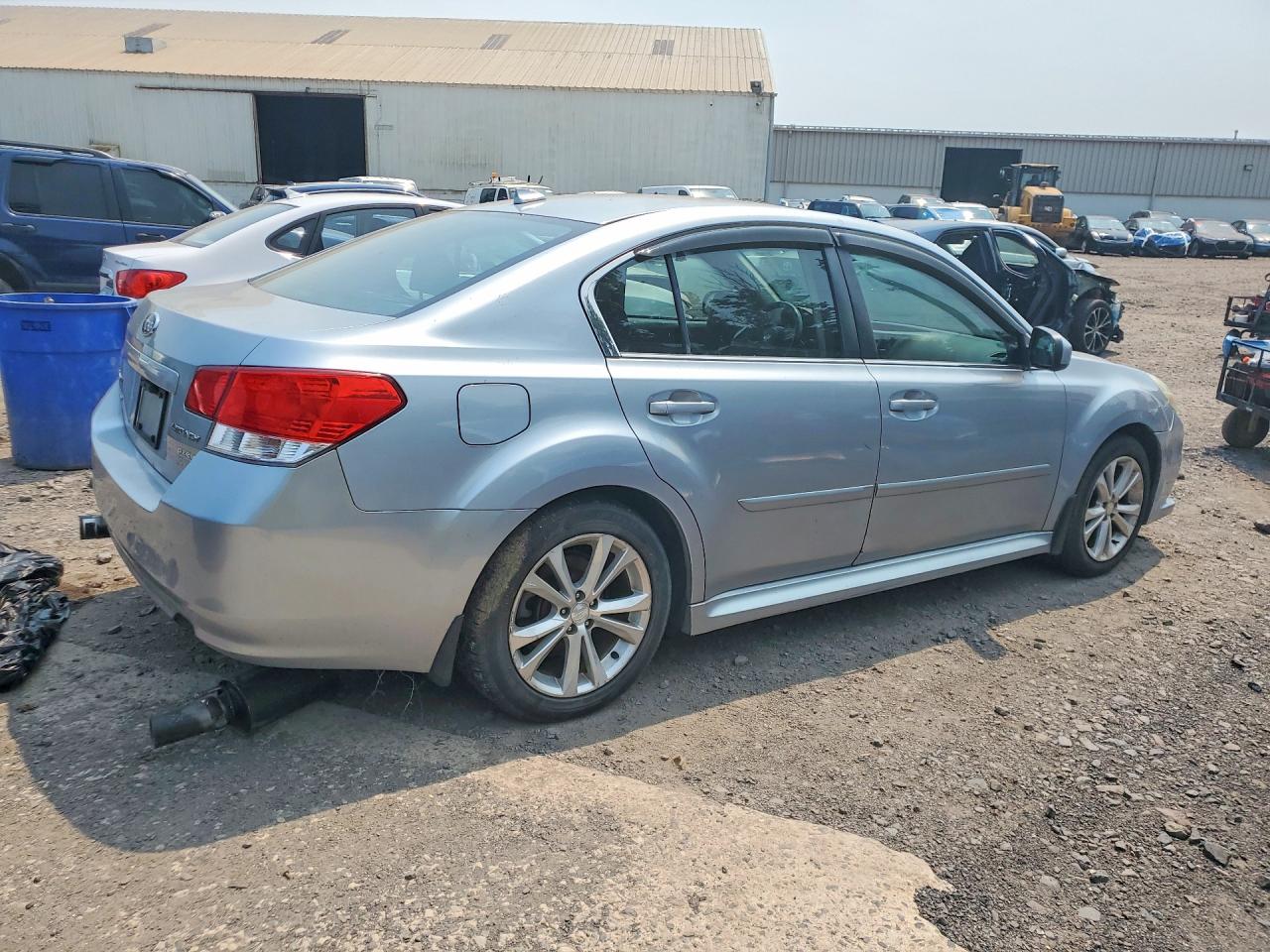 2013 SUBARU LEGACY