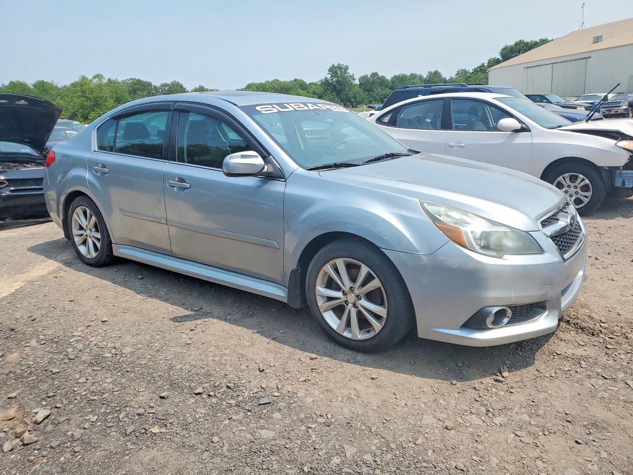 2013 SUBARU LEGACY