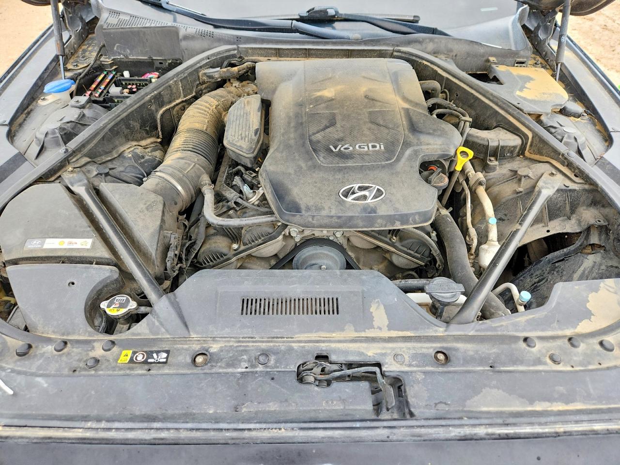 2015 HYUNDAI GENESIS