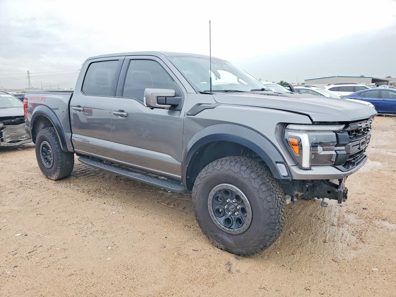 2025 FORD F150