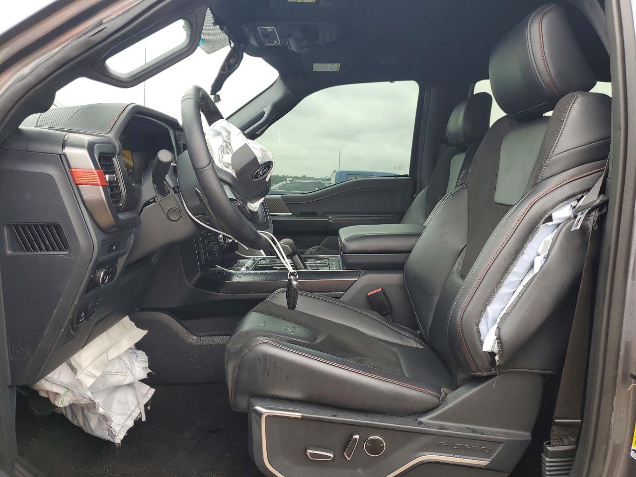 2025 FORD F150