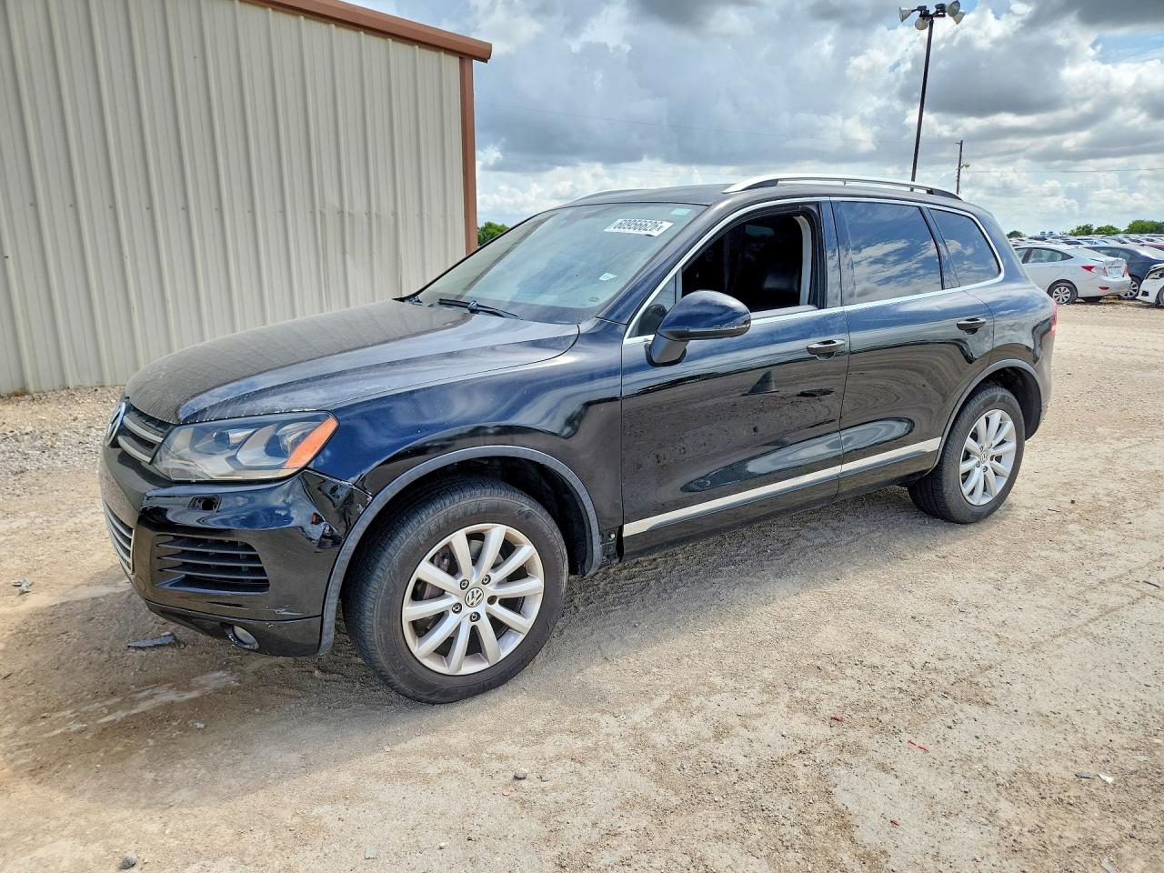 2012 VOLKSWAGEN TOUAREG