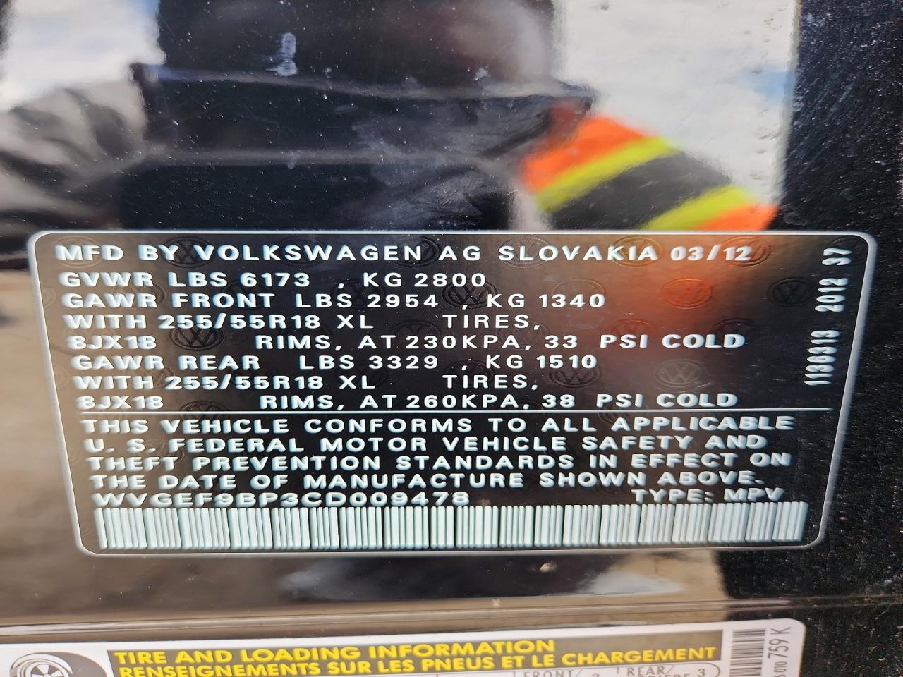 2012 VOLKSWAGEN TOUAREG