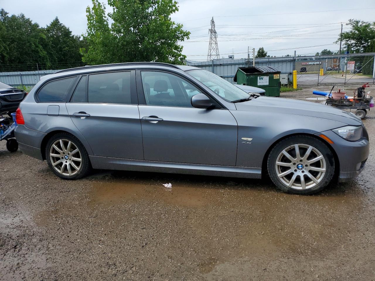 2011 BMW 3 SERIES