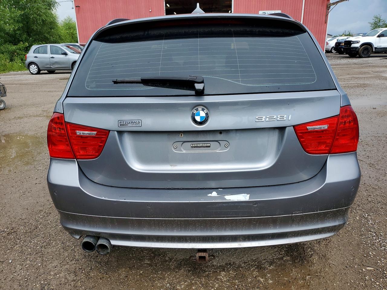 2011 BMW 3 SERIES