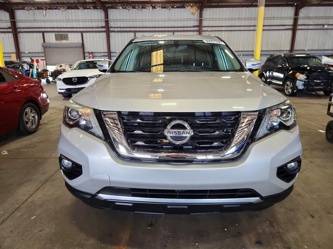 2017 NISSAN PATHFINDER