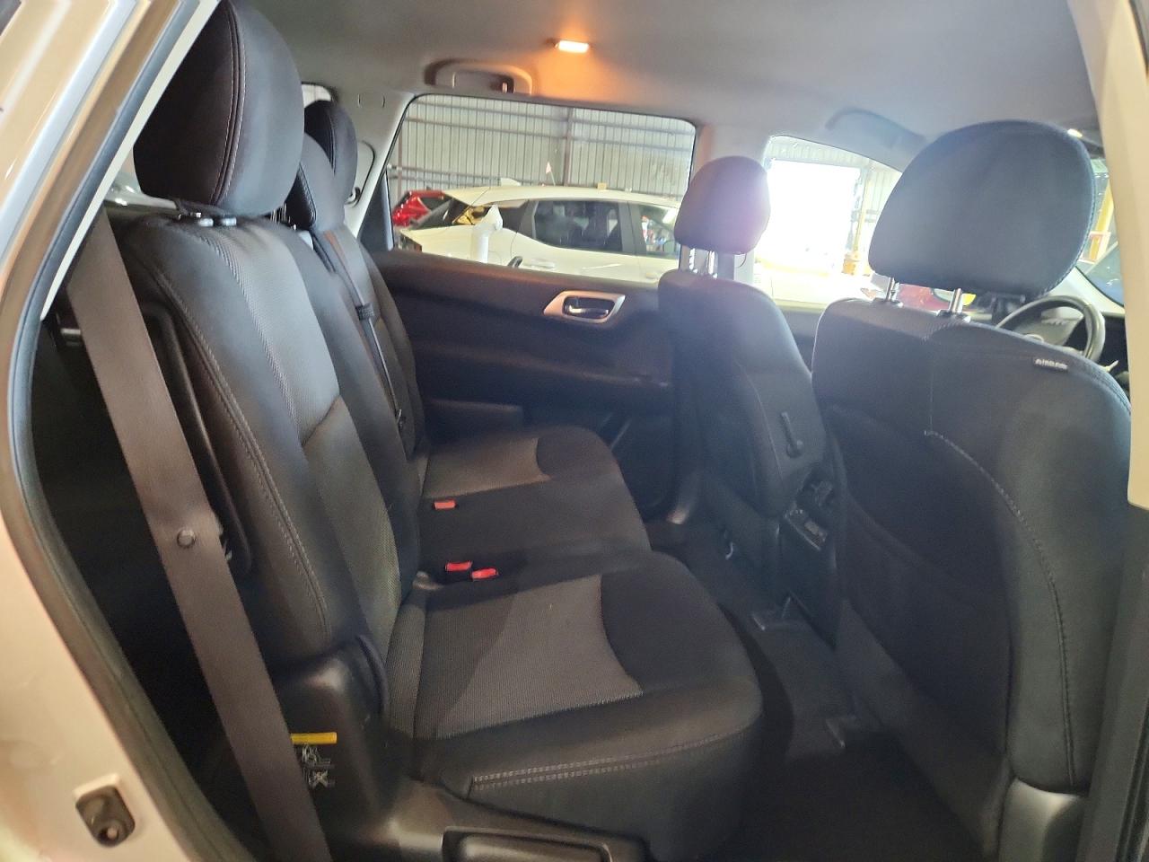 2017 NISSAN PATHFINDER