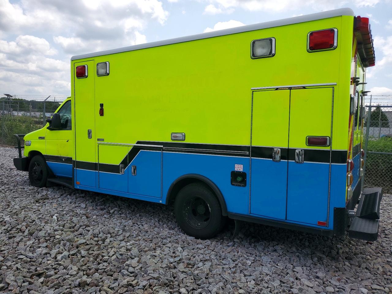 2009 FORD ECONOLINE
