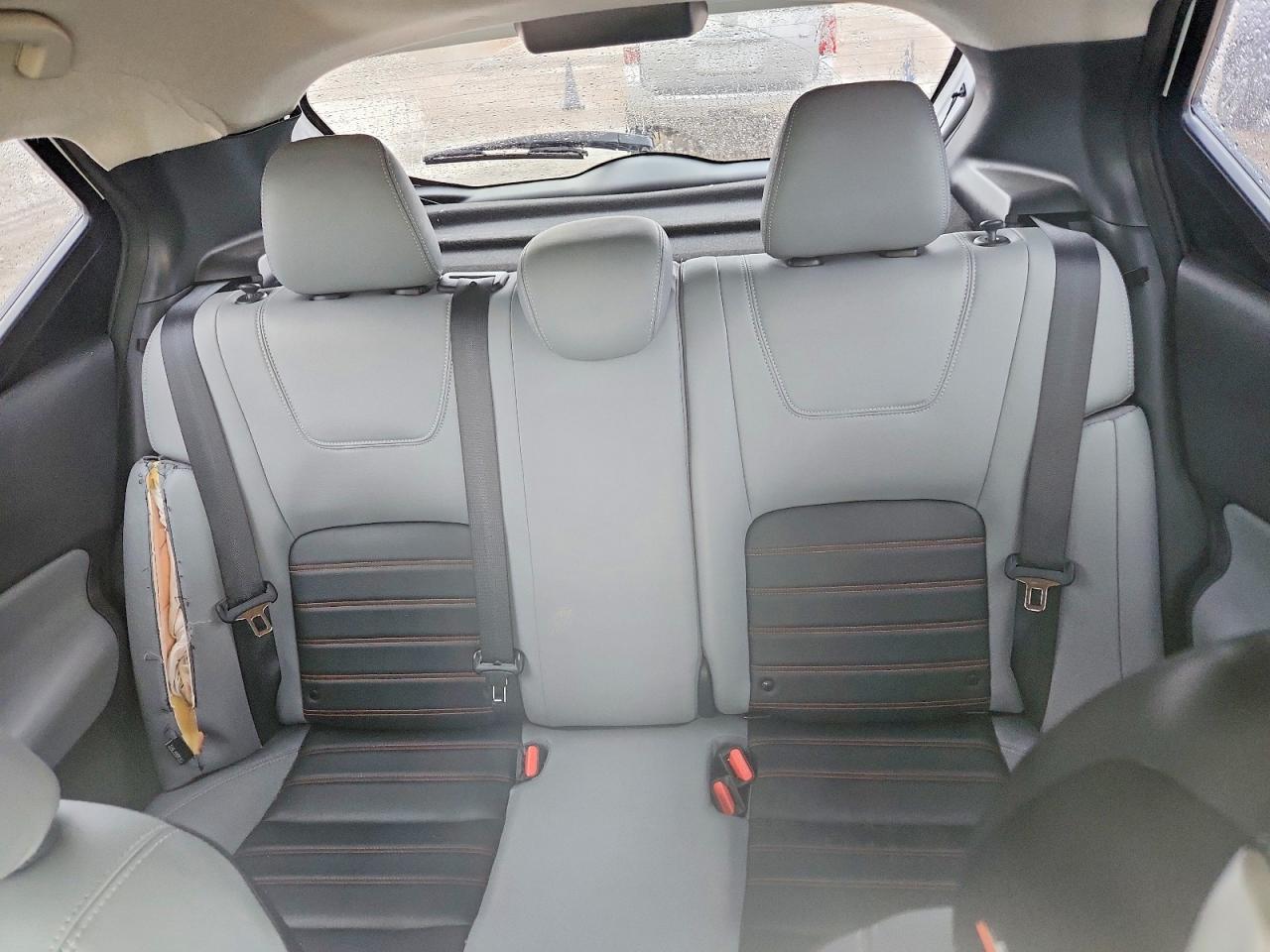 2024 NISSAN KICKS