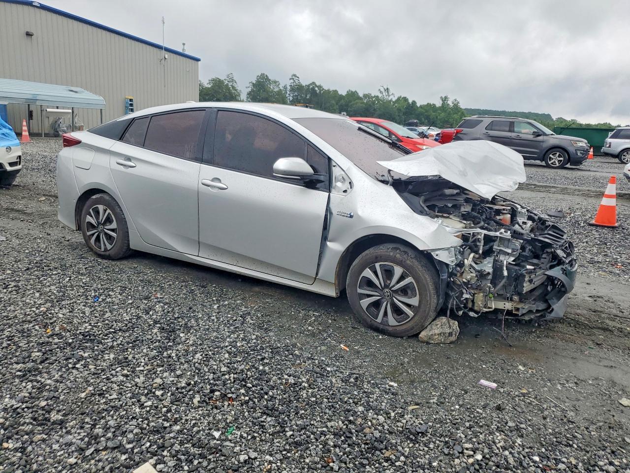 2017 TOYOTA PRIUS