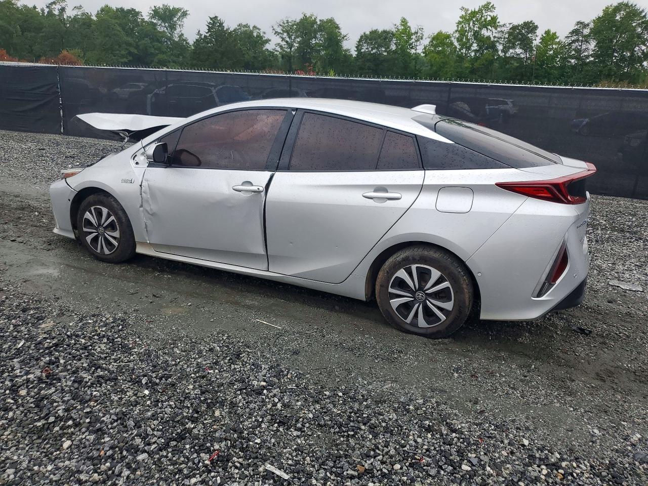 2017 TOYOTA PRIUS
