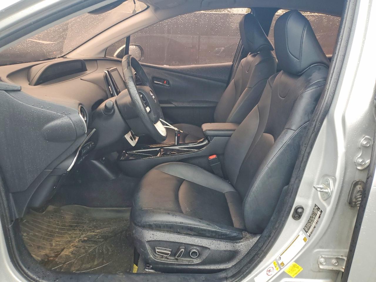2017 TOYOTA PRIUS
