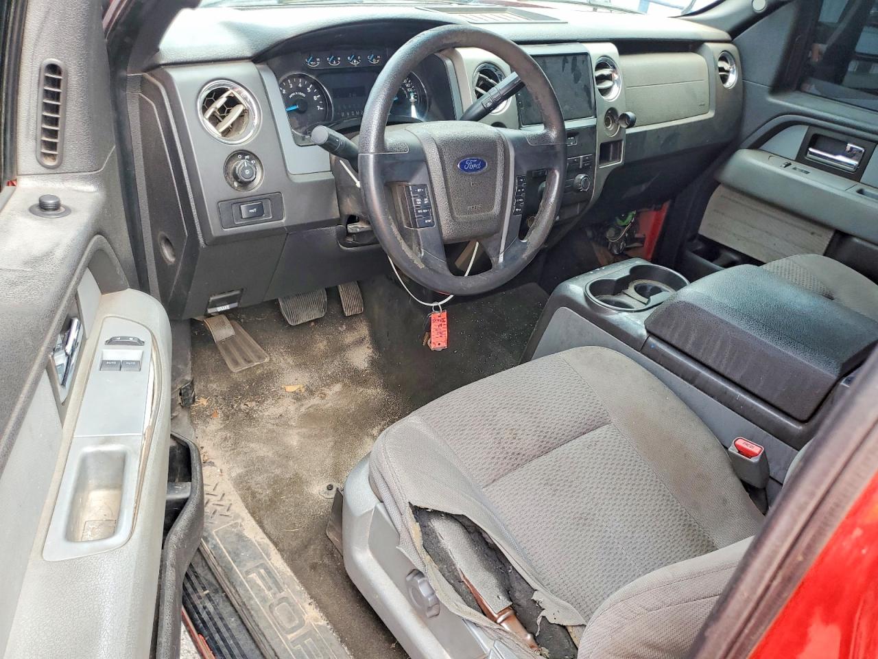 2013 FORD F150