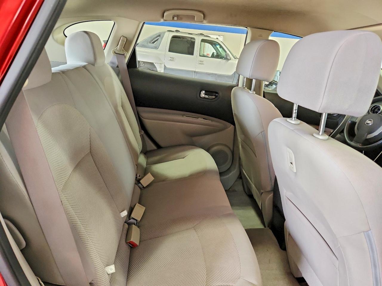 2014 NISSAN ROGUE