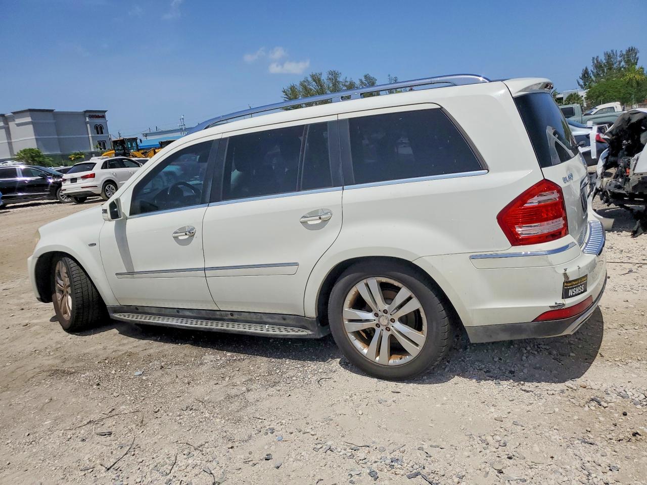 2011 MERCEDES-BENZ GL-CLASS