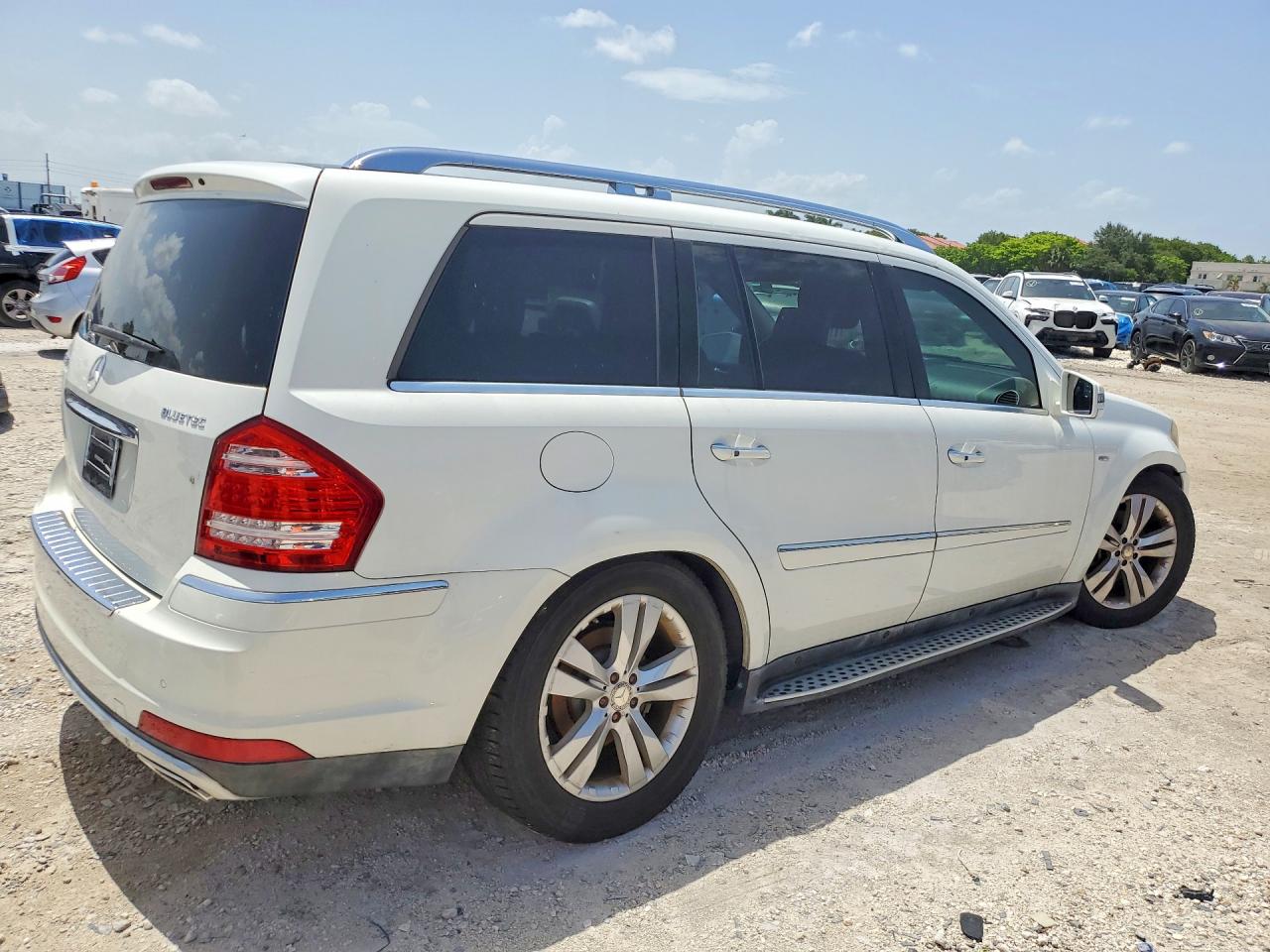 2011 MERCEDES-BENZ GL-CLASS