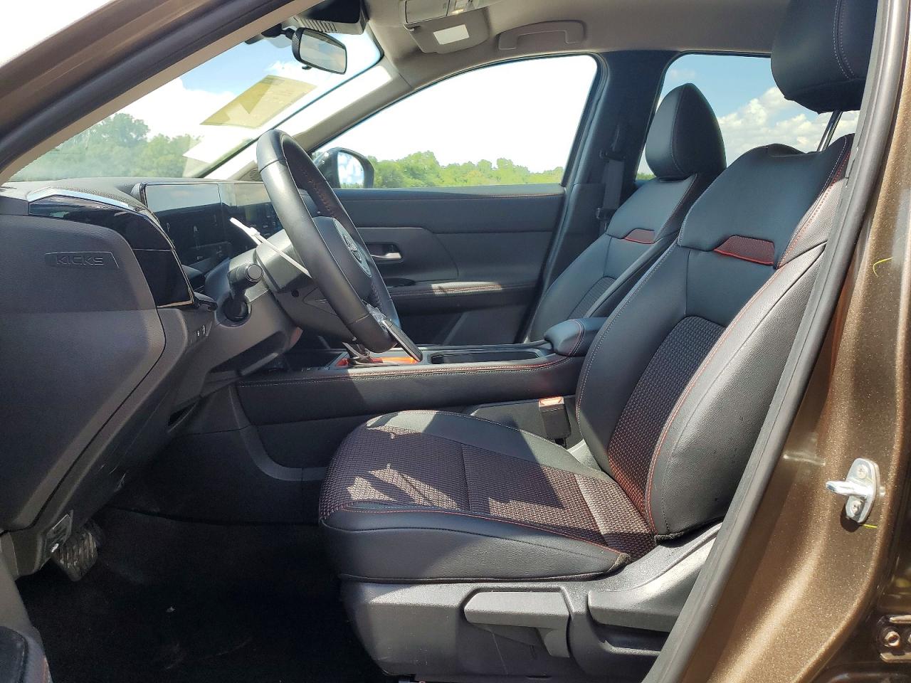 2026 NISSAN KICKS