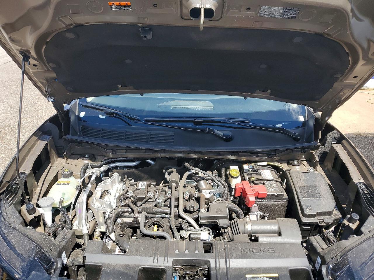 2026 NISSAN KICKS