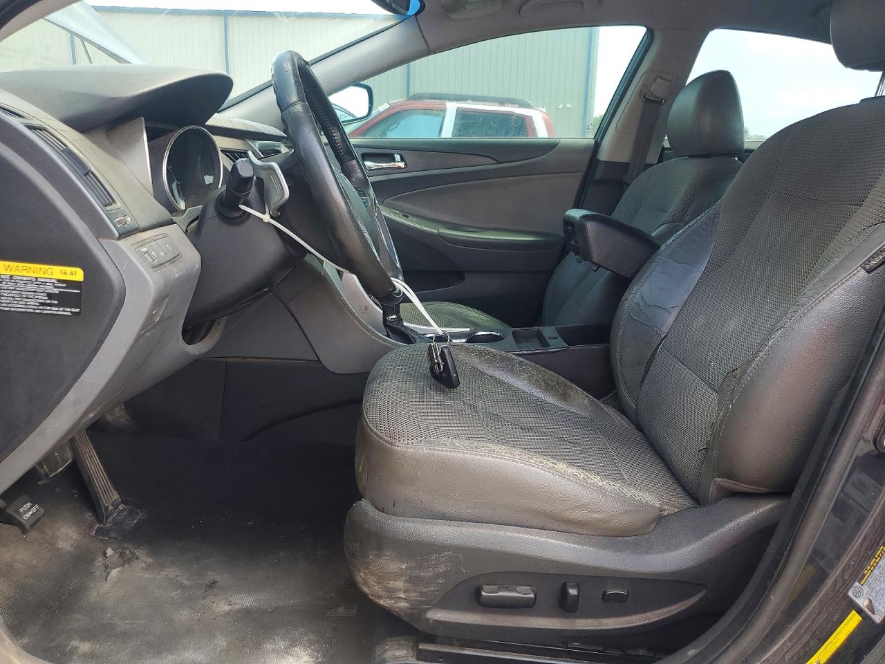 2011 HYUNDAI SONATA