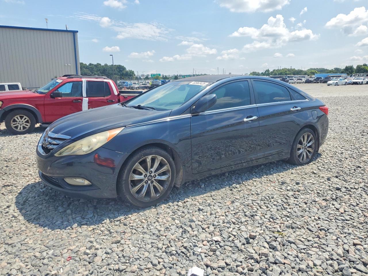 2011 HYUNDAI SONATA