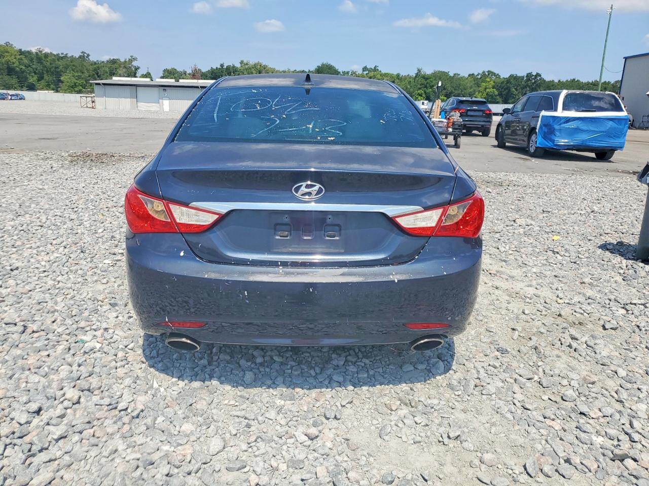 2011 HYUNDAI SONATA
