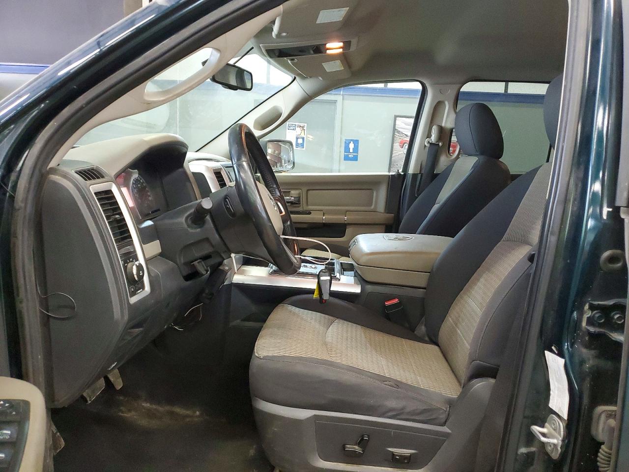 2011 DODGE RAM 1500
