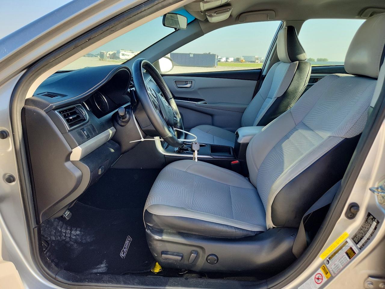 2016 TOYOTA CAMRY