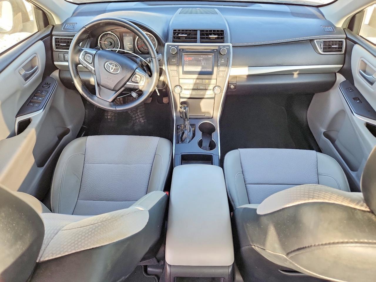2016 TOYOTA CAMRY