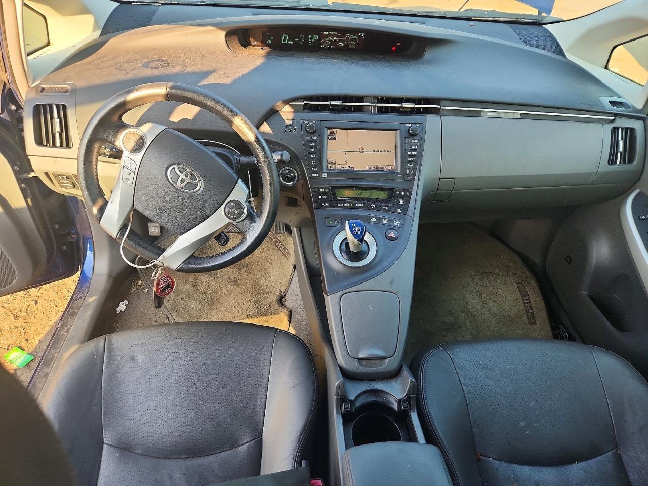 2011 TOYOTA PRIUS