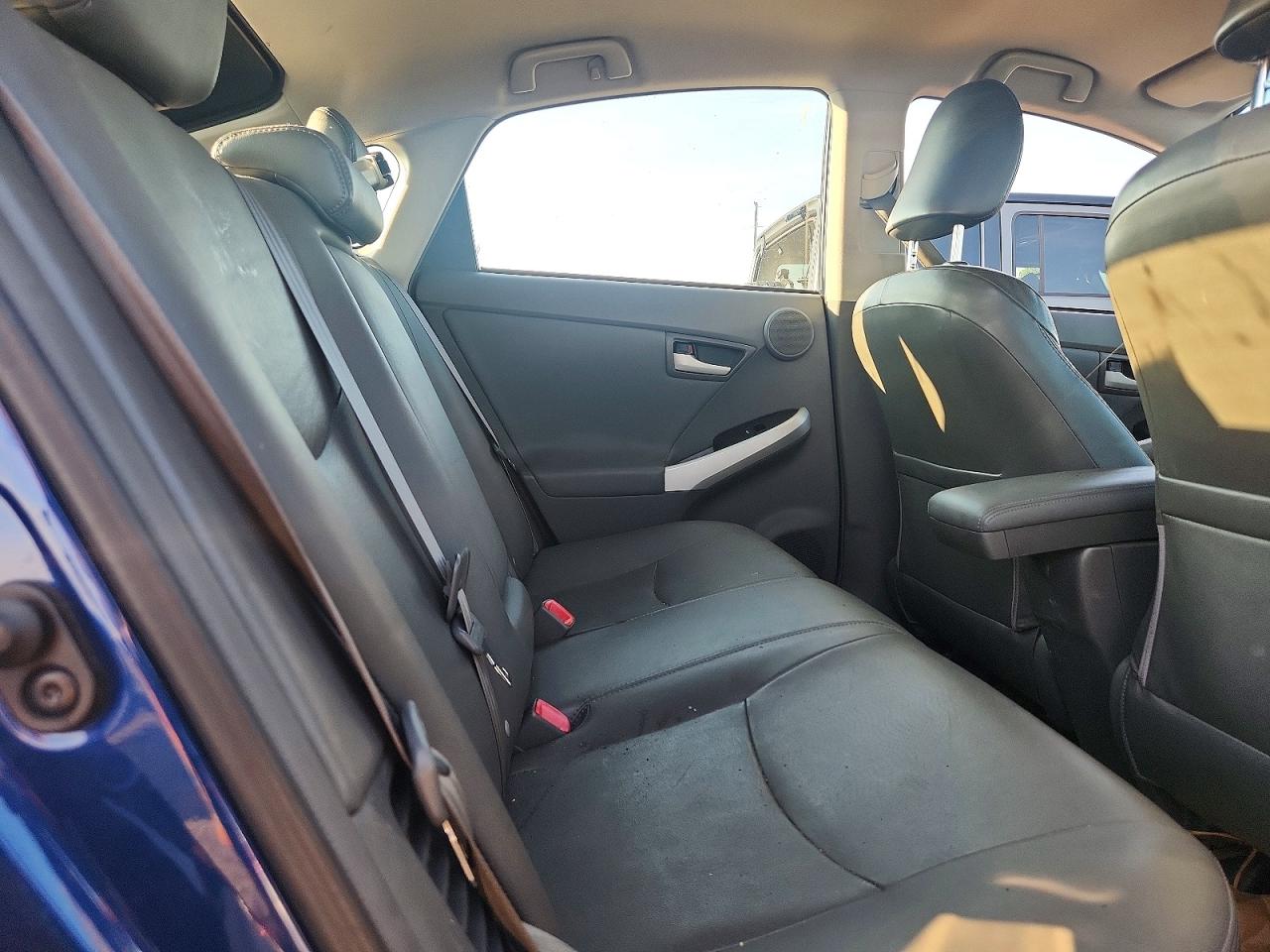 2011 TOYOTA PRIUS