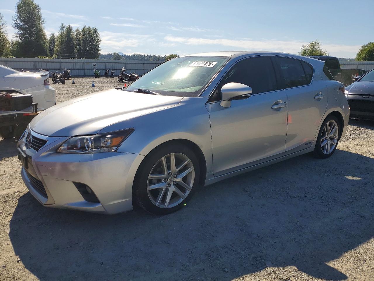 2015 LEXUS CT 200