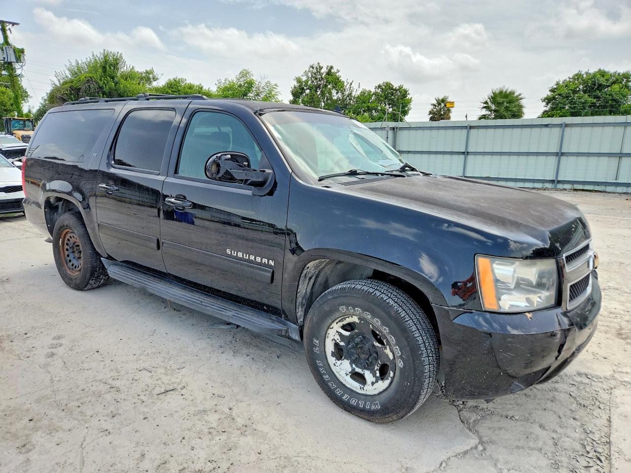2014 CHEVROLET SUBURBAN