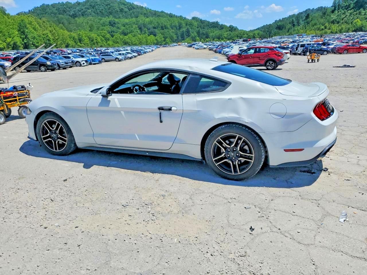 2020 FORD MUSTANG