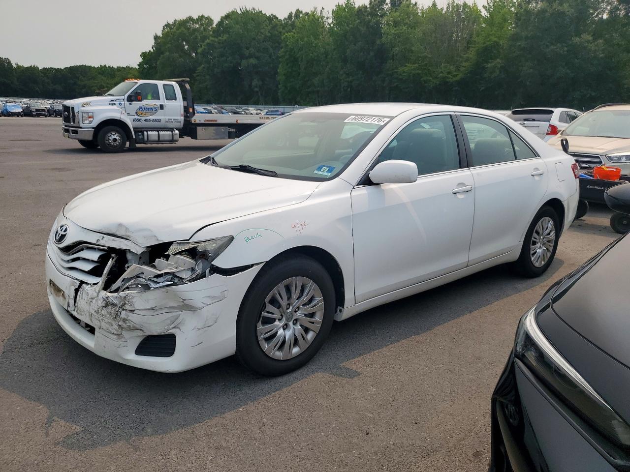 2011 TOYOTA CAMRY