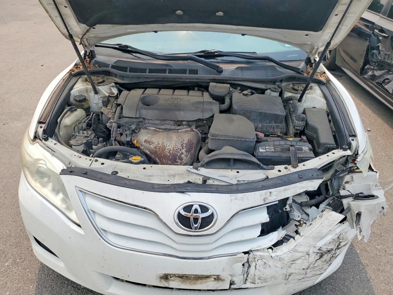 2011 TOYOTA CAMRY