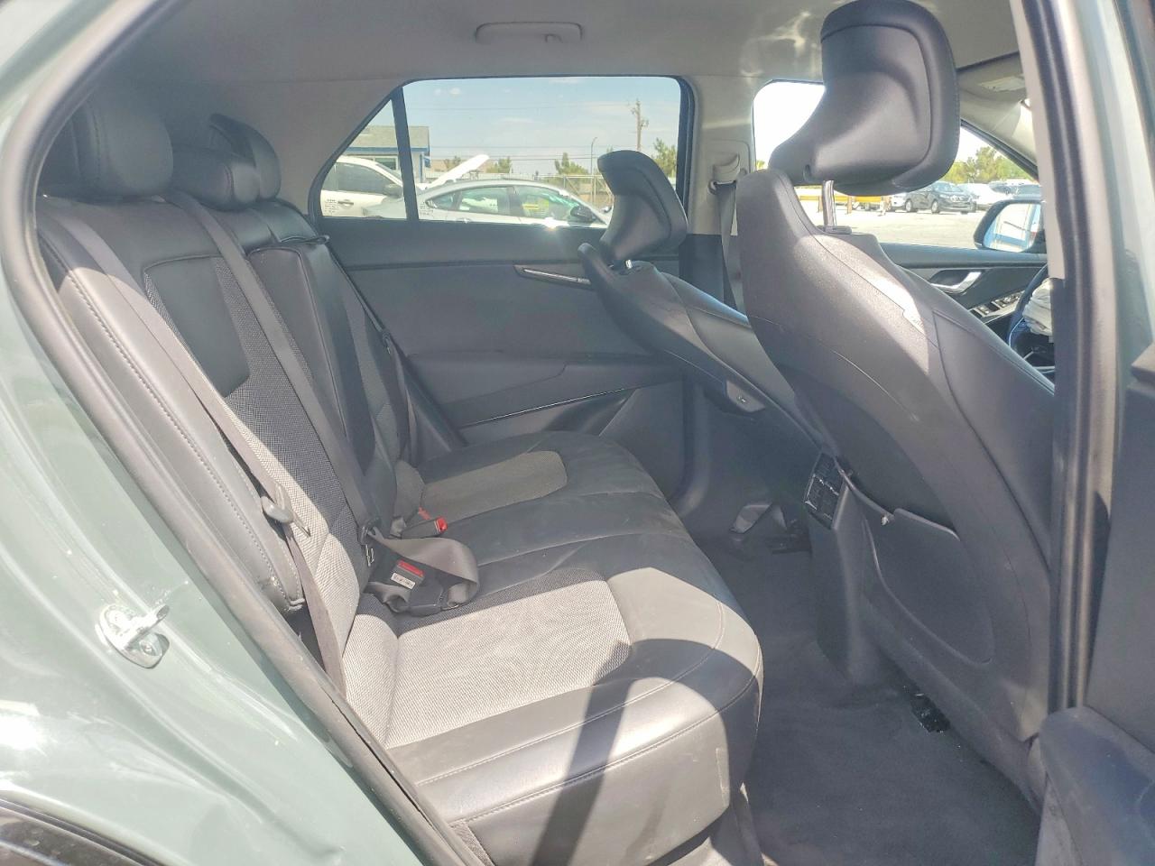 2023 KIA NIRO