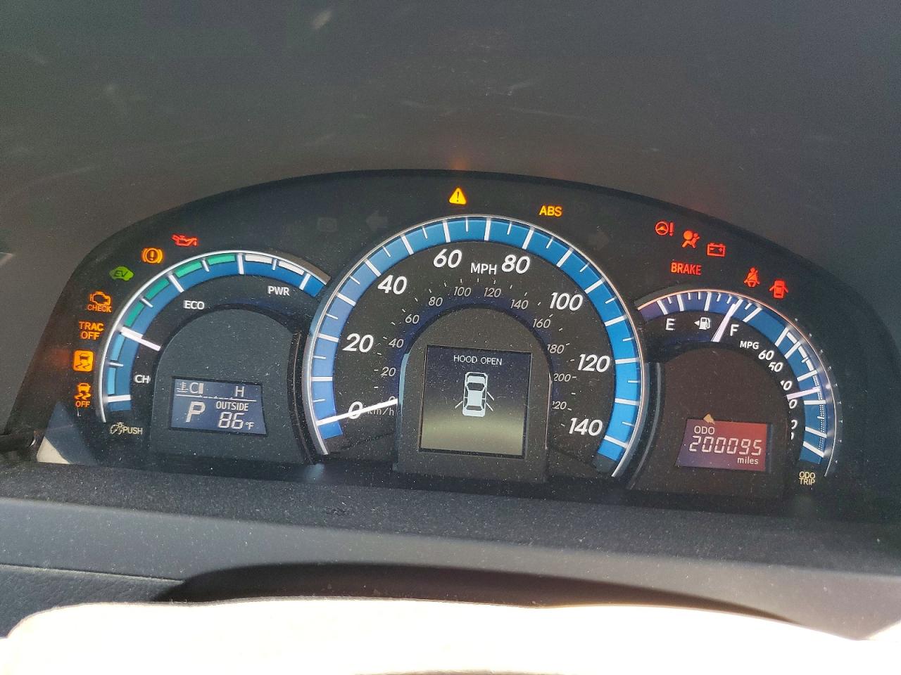 2012 TOYOTA CAMRY SOLA