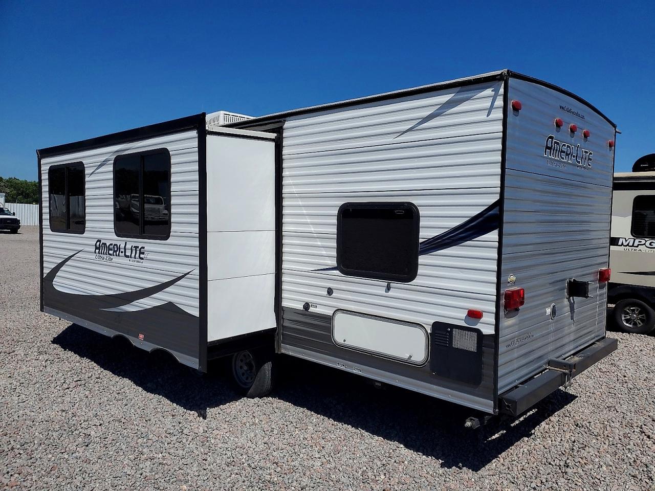 2017 GULF STREAM AMER LITE
