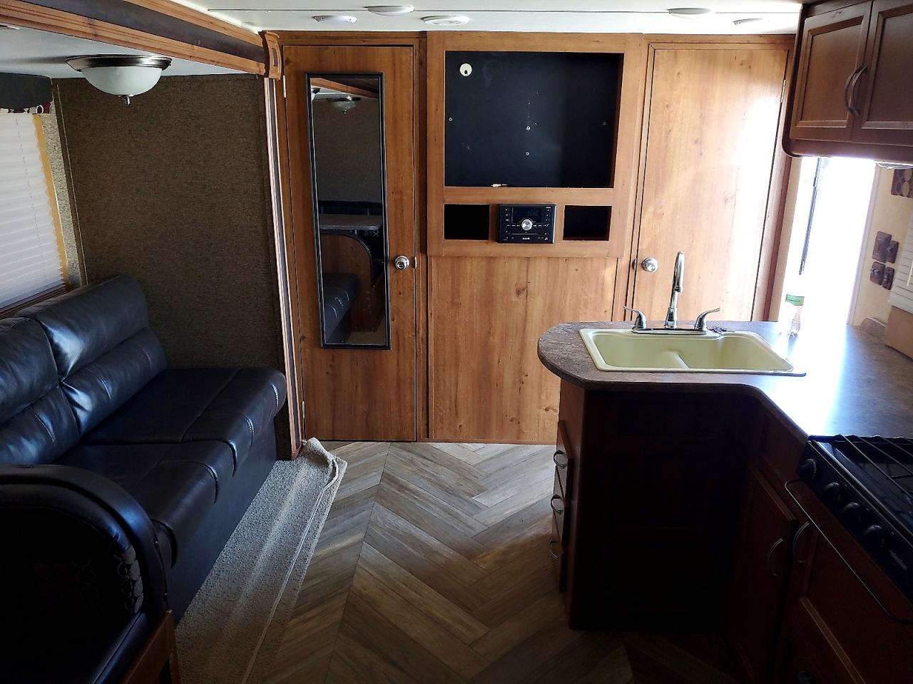 2017 GULF STREAM AMER LITE